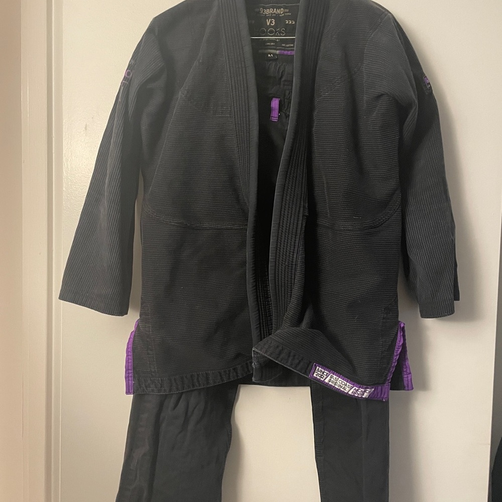 Sold🧚🏾Jiu Jitsu gi A1 black